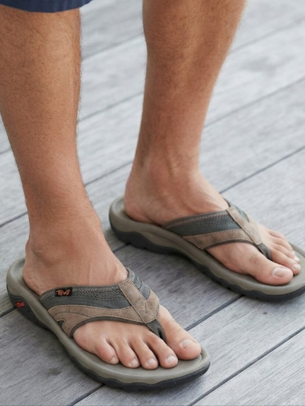 Teva Men's Thong T Strap Tan &Gray Sandals Slide Shoes Sz 9